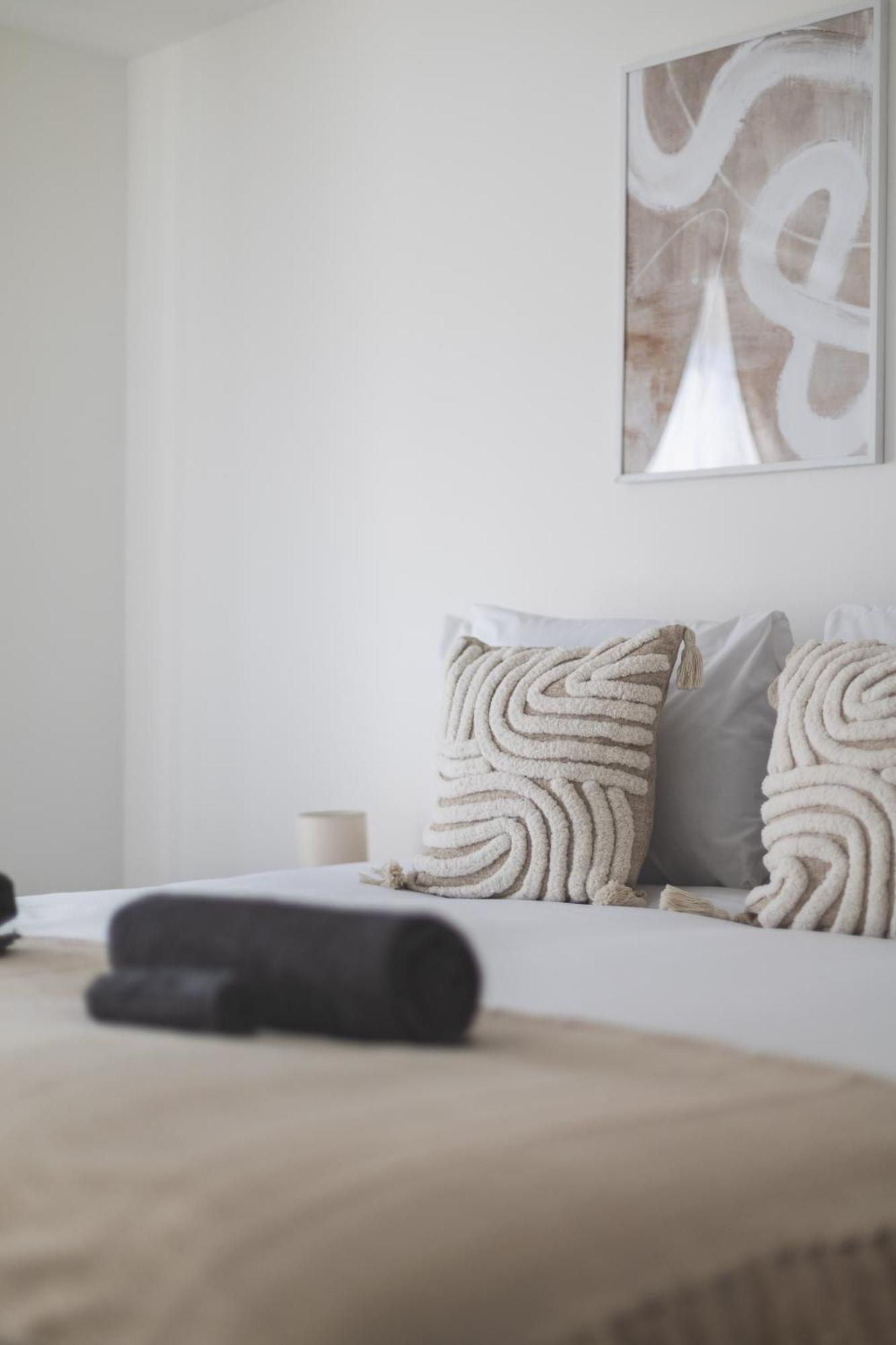 Arte Stays Serviced Houses Stratford - 3 Bedrooms 2 Bathrooms Houses London, Stratford, Maryland, Free Parking, Garden, Weekly Or Monthly Stays - Up To 8 Guests Ngoại thất bức ảnh