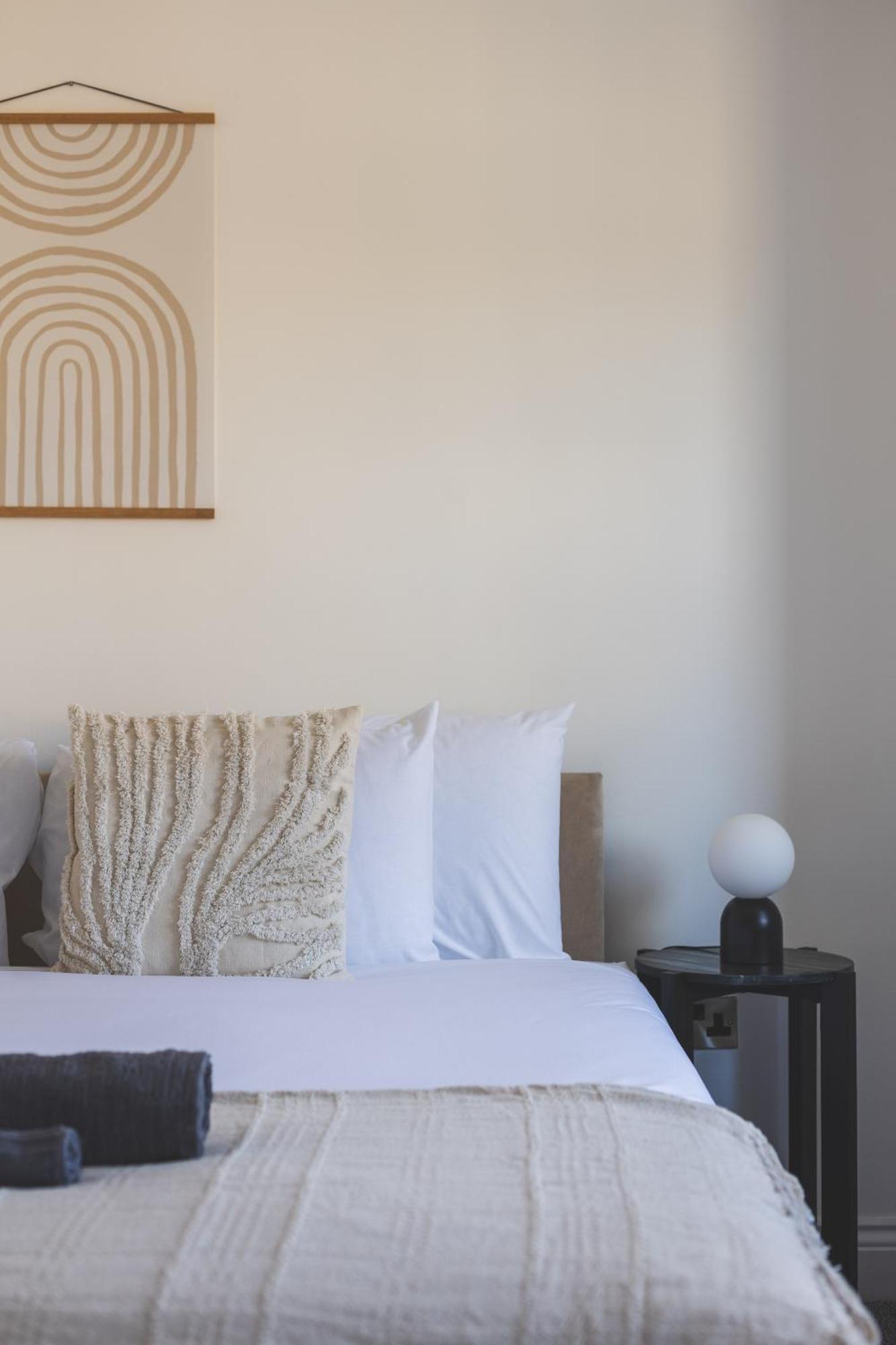Arte Stays Serviced Houses Stratford - 3 Bedrooms 2 Bathrooms Houses London, Stratford, Maryland, Free Parking, Garden, Weekly Or Monthly Stays - Up To 8 Guests Ngoại thất bức ảnh