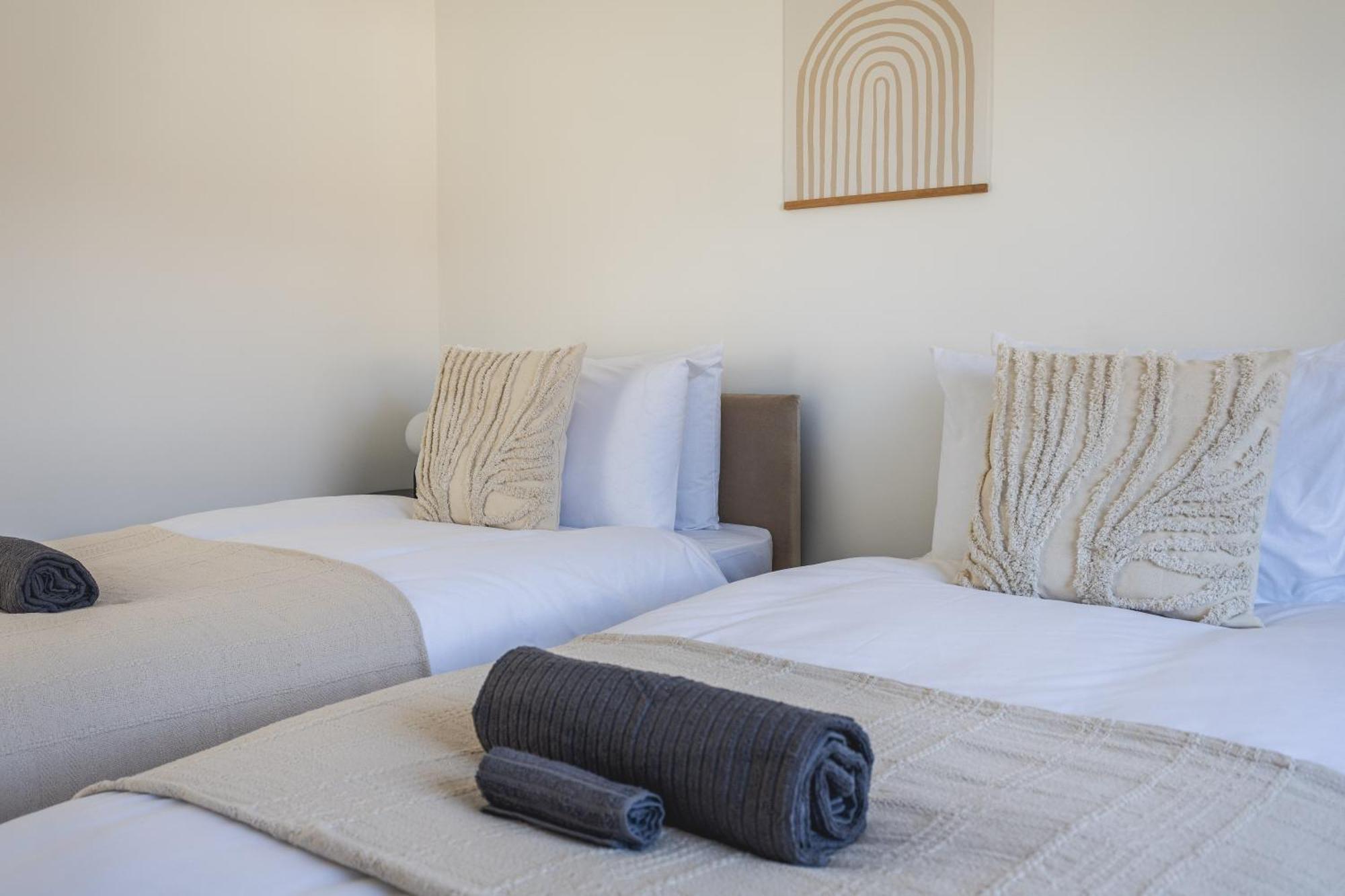 Arte Stays Serviced Houses Stratford - 3 Bedrooms 2 Bathrooms Houses London, Stratford, Maryland, Free Parking, Garden, Weekly Or Monthly Stays - Up To 8 Guests Ngoại thất bức ảnh